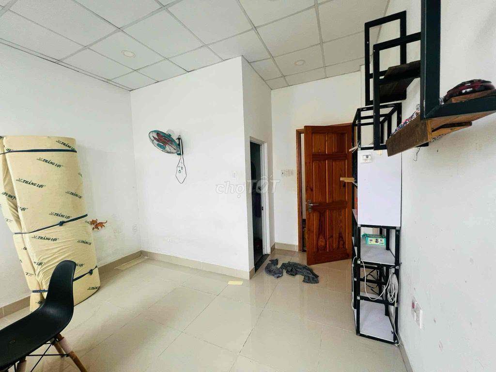cho thuê phòng 16m2 gần Aeon giờ giấc tự do