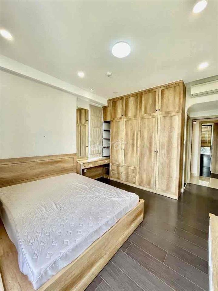 Cần Bán Căn Hộ 3PN Sun Avenue