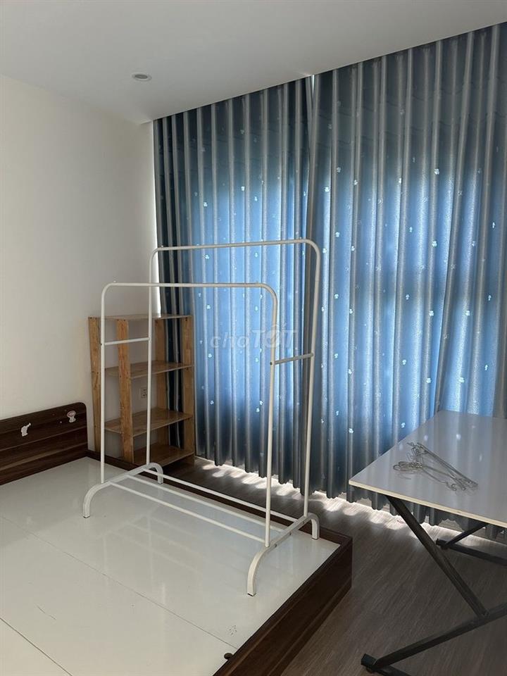 Cho Thuê CC Vinhomes Q9 02PN, 02WC