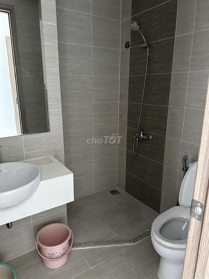 Cho Thuê CC Vinhomes Q9 02PN, 02WC