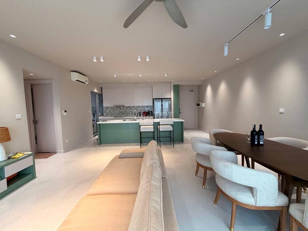 Palm Heights - cho thuê 3PN+,2WC view landmark 81. Nhà trống ở ngay