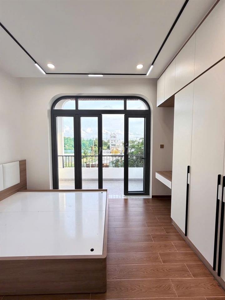 CHÍNH CHỦ BÁN NHÀ PHỐ THIẾT KẾ HIỆN ĐẠI – SÁT VINHOMES GRAND PARK