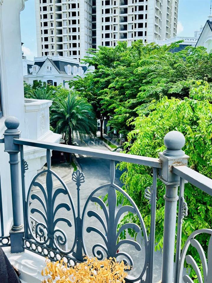 CHO THUÊ BIỆT THỰ GÓC VICTORIA VILLAGE
