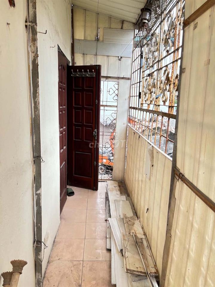 Bán nhà tập thể Ngọc Hà