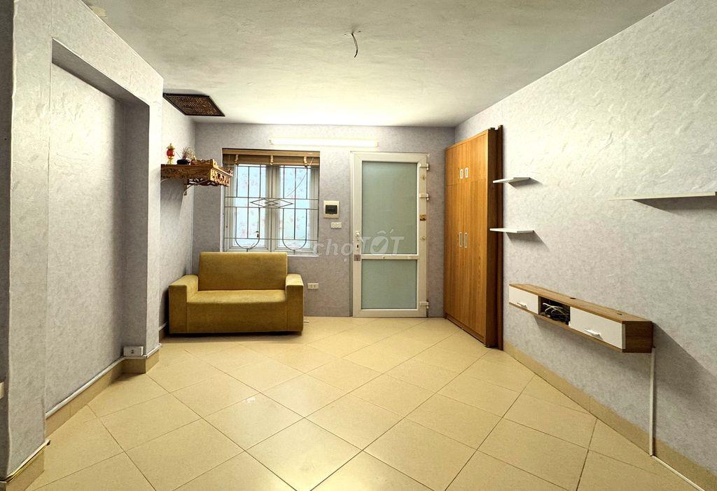 Cho thuê phòng ở số 16 phố Trần Hưng Đạo- Hoàn Kiếm