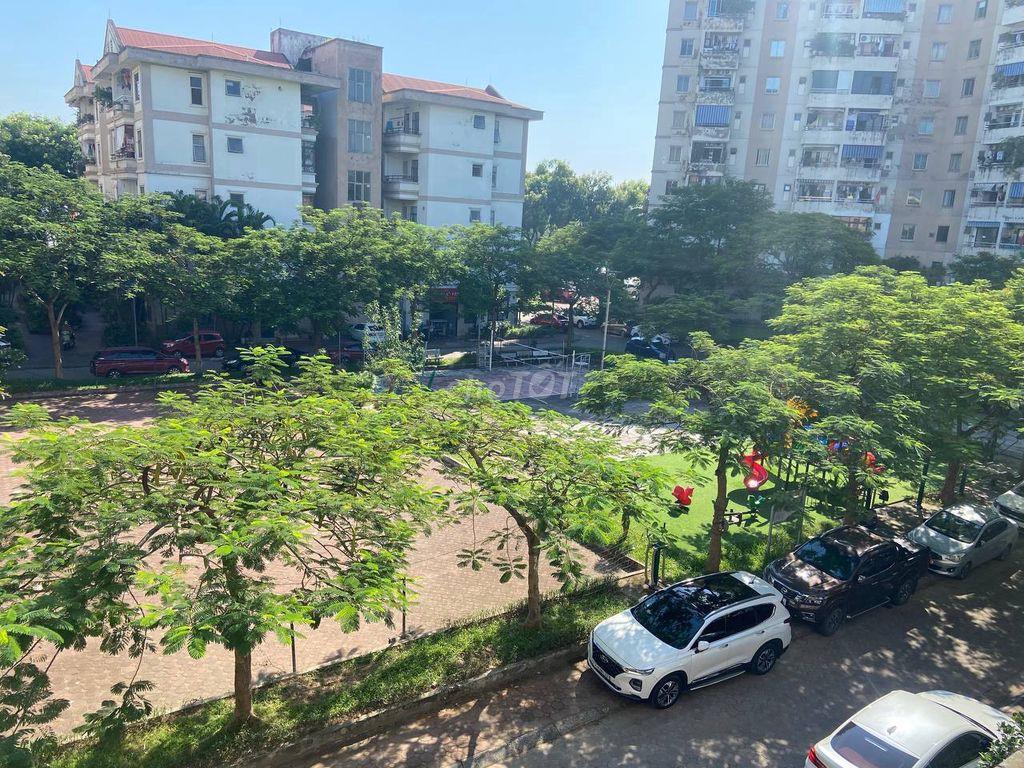 Bán chung cư khu đô thị Việt Hưng, 76m2, 2PN, căn góc view đẹp