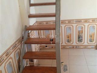 Nhà 40m2 ngõ thông ô tô yên tĩnh 
