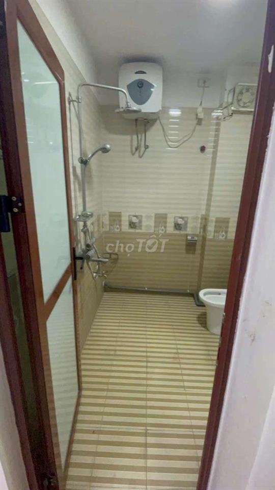 cho thuê phòng 755 bát khối