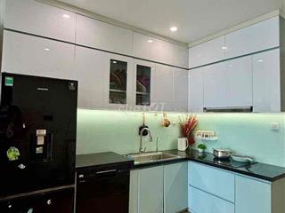 Cần bán  2 ngủ 55m Tầng Trung giá 3.5 TỶ   Vinhomes Smairt city