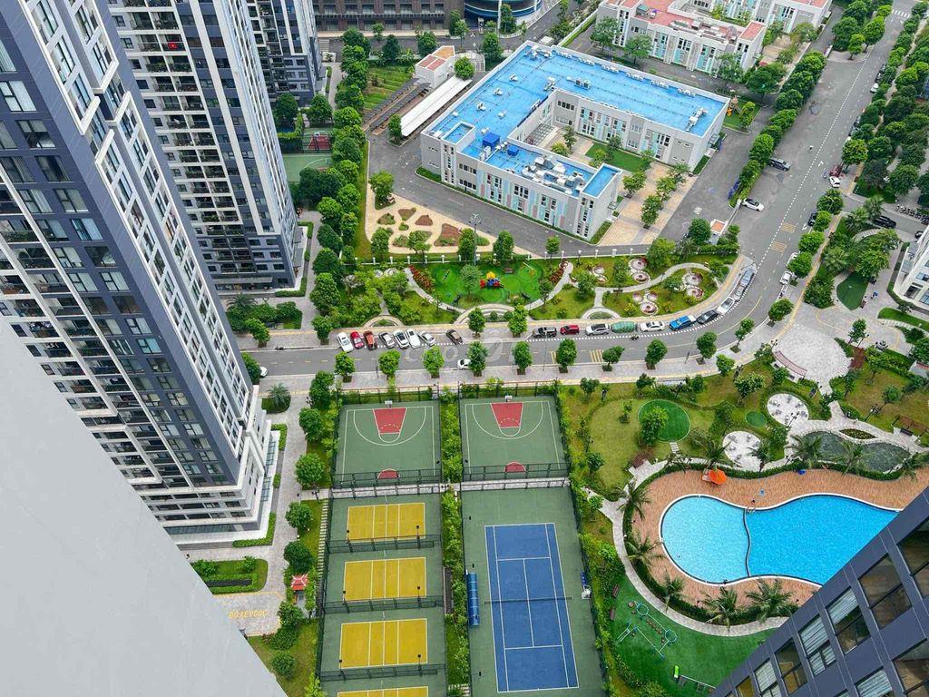 bán gấp 2 ngủ 55m2 tại I1 , toà cao cấp giá 3.8 Tỷ Vinhomes Smart City