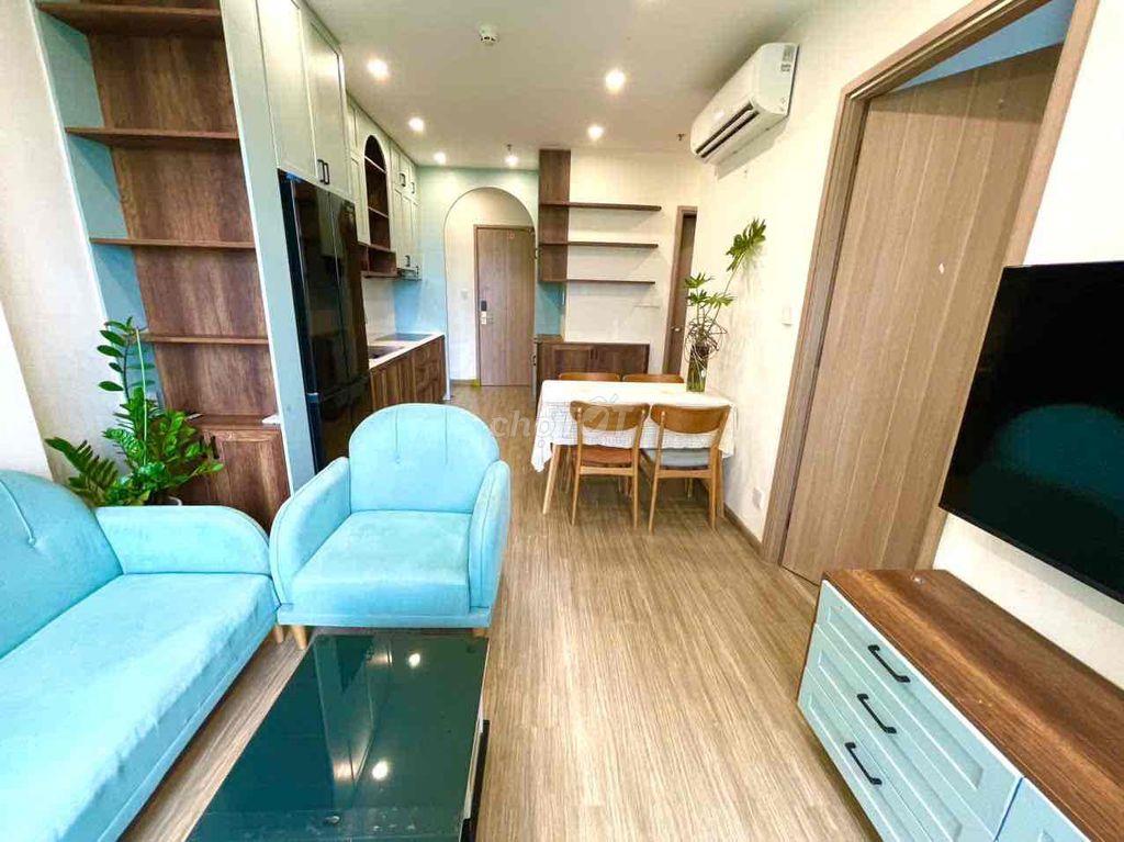 cần bán gấp căn hộ SA5 . 2 ngủ 2 55m2 full đồ 3.85 TỶ Vinhomes Smart