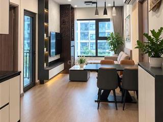 cần bán gấp căn hộ 2n2 62m2 giá 4 tỷ Vinhomes Smart city