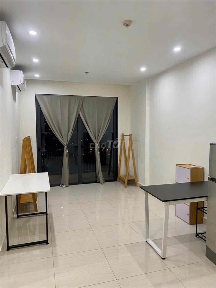 cần bán gấp Studio toà S3 giá 1.9 Tỷ Vinhomes Smart city