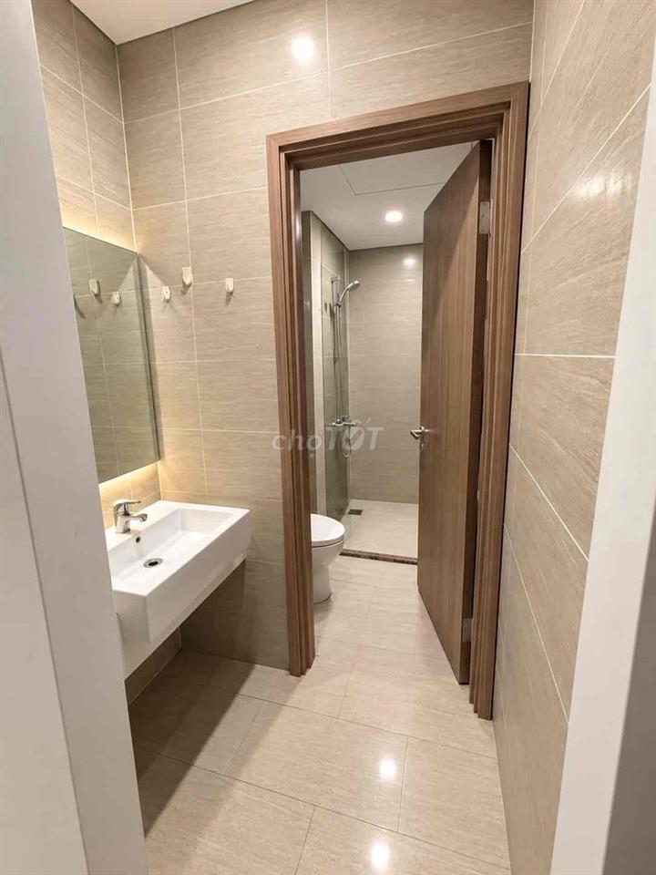 Bán gấp 2 ngủ 55m S2 giá 3.2 Tỷ Vinhomes Smart City