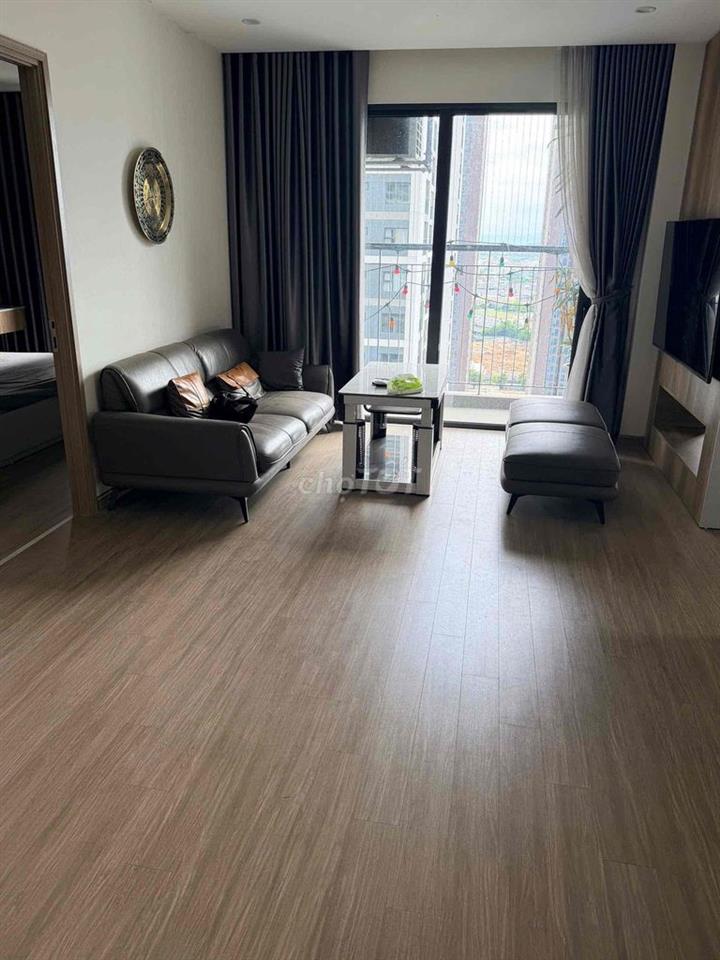 Cho thuê căn hộ 3n2wc toà S2
