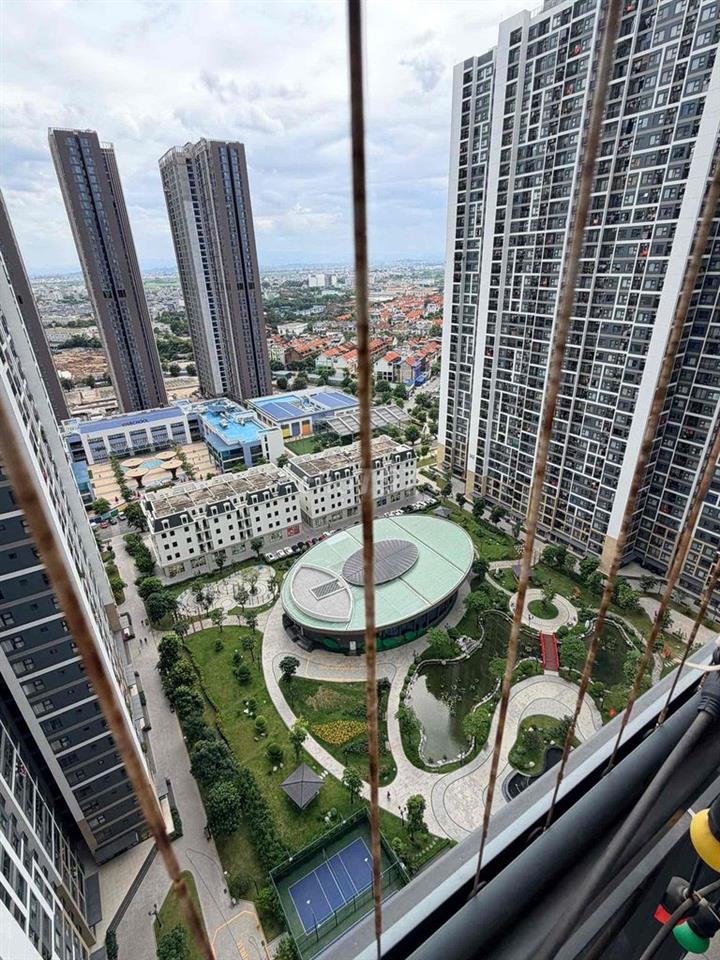 Cho thuê căn hộ 3n2wc toà S2
