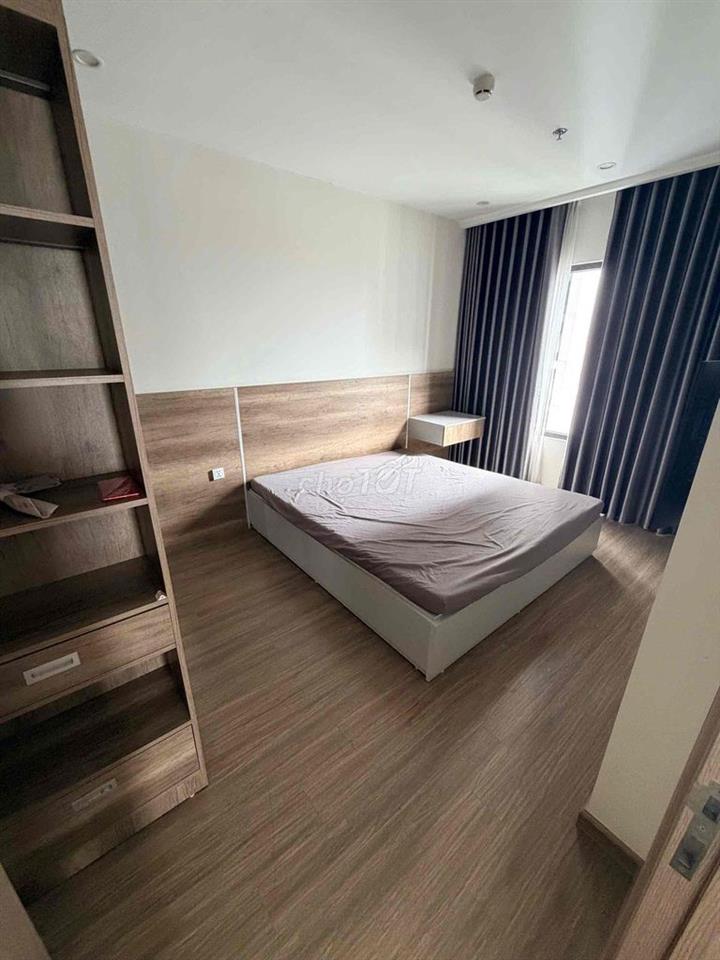 Cho thuê căn hộ 3n2wc toà S2