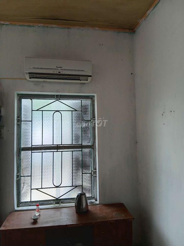 Cho thuê nhà trọ mặt đường gồm 10 phòng, giá 25tr/ tháng