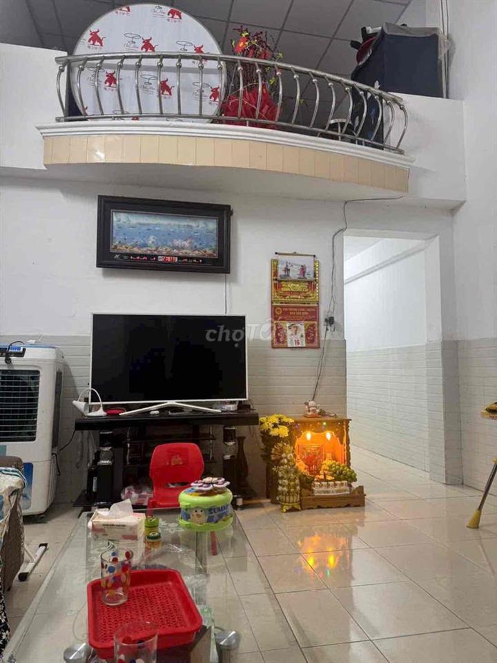 Bán nhà mê lửng 109 Phạm Quang Ảnh