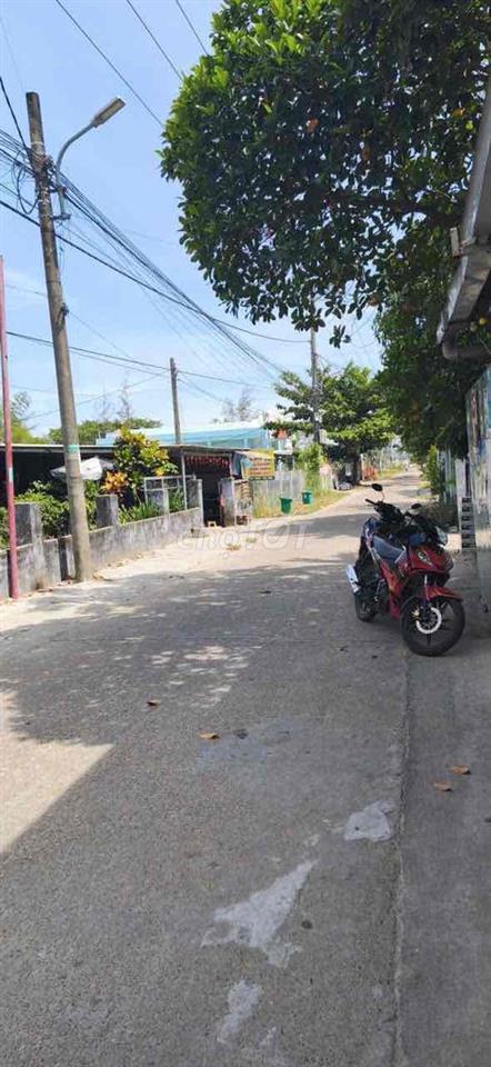 bán lô góc 2 mặt kiệt oto Hoà Quý