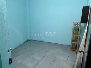 Cho thuê phòng bao điện nuớc toilet riêng, k chung chủ