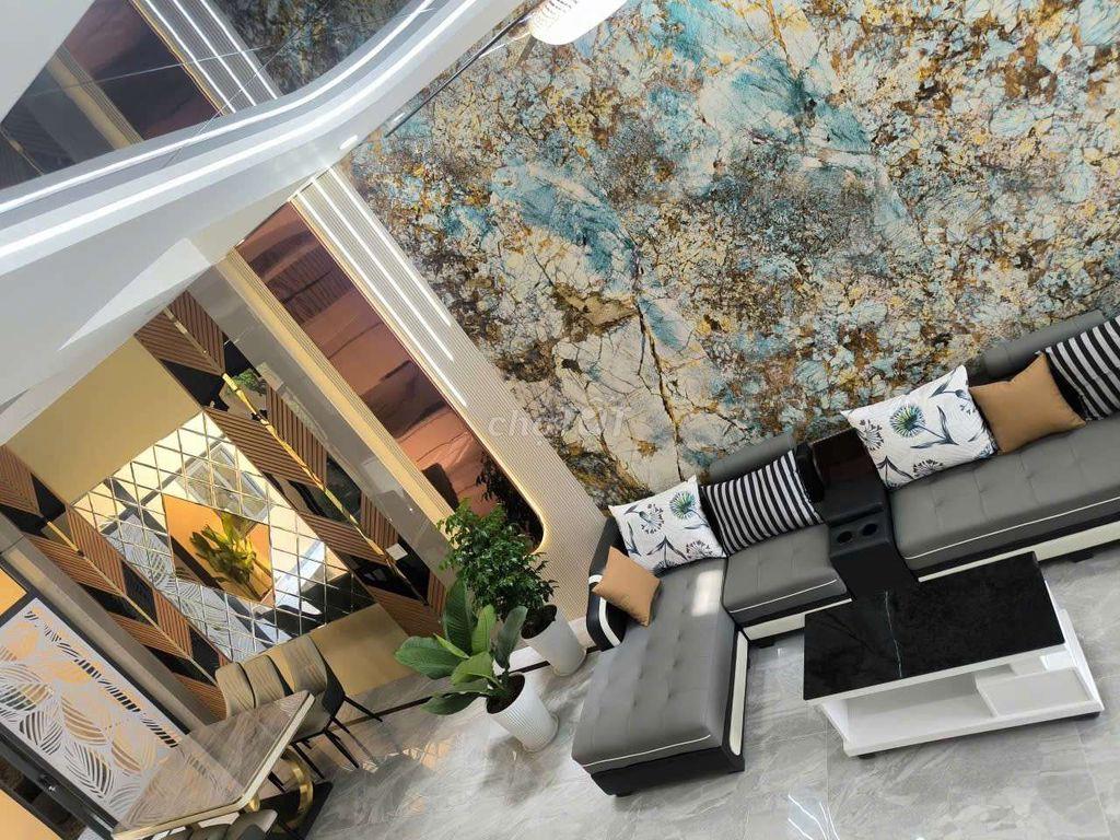 nhà mốt trệt 2 lầu có sản phơi đồ và sân thượng