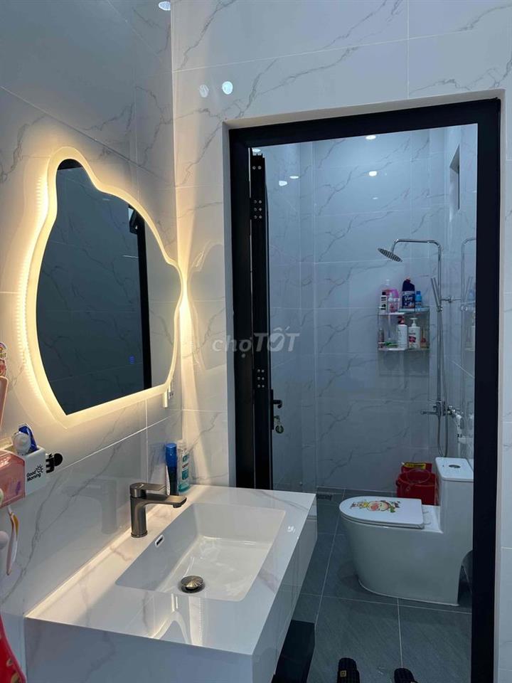 nhà full nội thất xịn