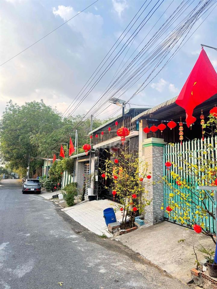 nhà full nội thất xịn