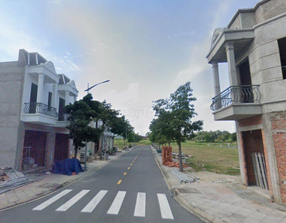 ĐẤT NỀN TRUNG TÂM UYÊN HƯNG XẢ GẤP – VỐN SẴN CHỈ 560 TRIỆU