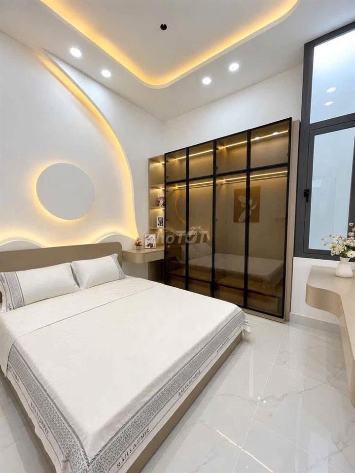BÁN GẤP NHÀ 1 TRỆT 1 LẦU