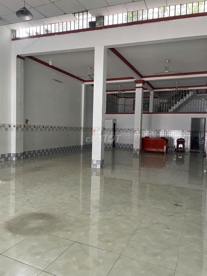 Cho thuê Nhà Ngyên Căn, 8 x 40m, T+4L, Giá 75tr