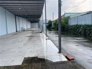 Cho thuê xưởng 1700m2, THĐ, giá 100tr, có sẵn 3pha