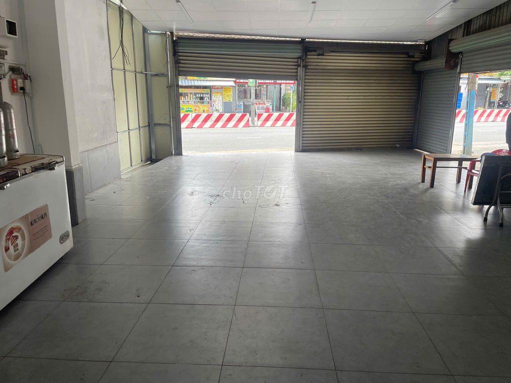 Cho thuê MB Gốc , 7 x 14m, giá 10tr/ tháng