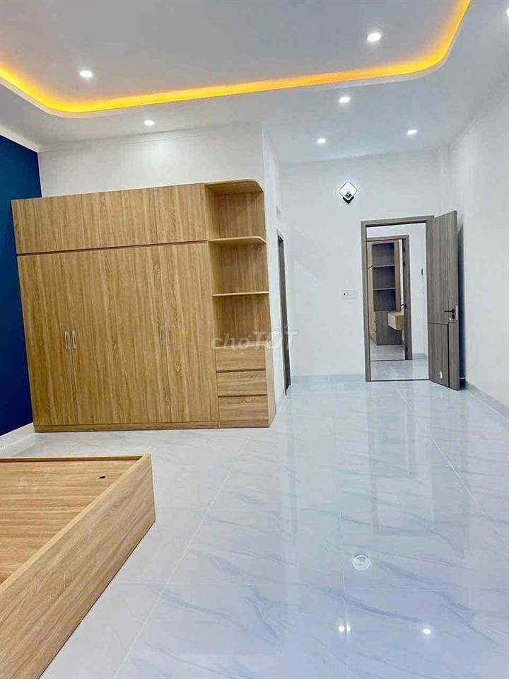 Bán Nhà 1 Trệt 2 Lầu, thổ cư 💯 sổ hoàn công, KDC Hoá An, p. Biên Hoà