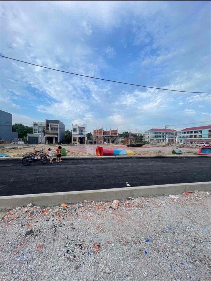 BÁN LÔ ĐẤT RỘNG GẦN TRƯỜNG HỌC P. BIÊN HÒA ( HÓA AN CŨ)