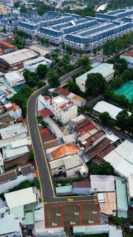 chủ kẹt tiền cần bán nền đất 70m ngay kdc Văn Hoa Villa