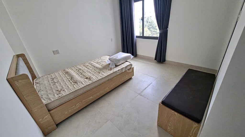 KĐT PHƯỚC LONG NHÀ MỚI 3,5 TẦNG 6 PHÒNG NGỦ