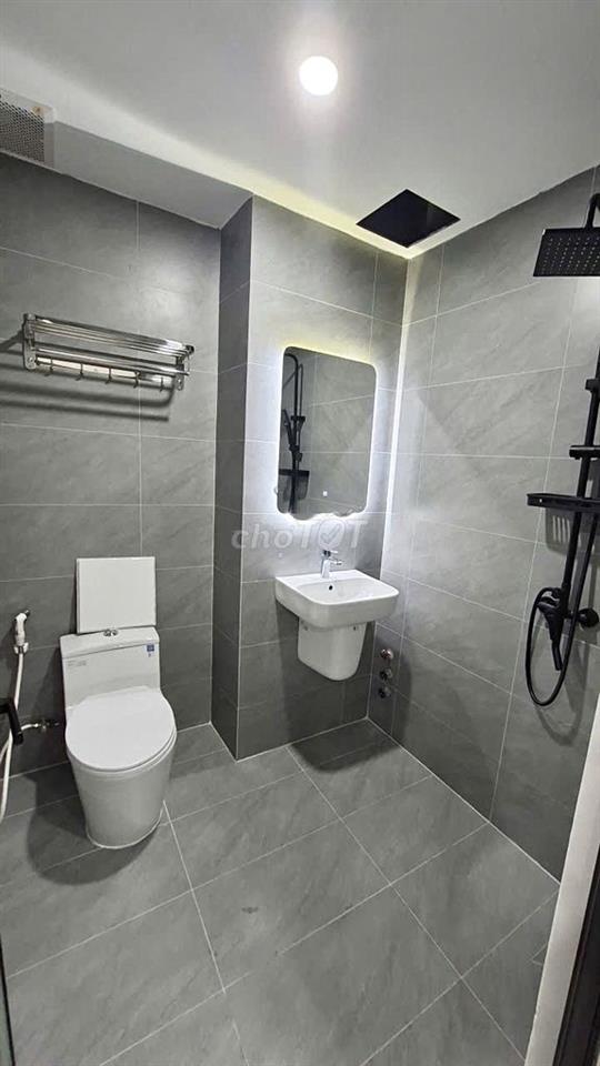 KĐT PHƯỚC LONG NHÀ MỚI 3,5 TẦNG 6 PHÒNG NGỦ