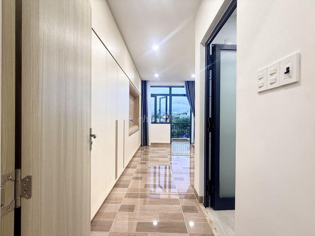 NHÀ NGUYÊN CĂN 4 PHÒNG NGỦ MỚI FULL NỘI THẤT CÓ THANG MÁY KHU MỸ GIA
