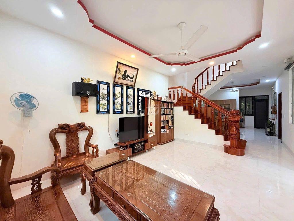 NHÀ SÂN VƯỜN 4 PHÒNG NGỦ NAM NHA TRANG GIÁ 30 TRIỆU/ THÁNG