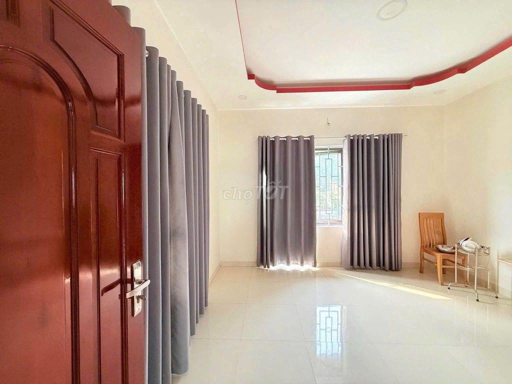 NHÀ SÂN VƯỜN 4 PHÒNG NGỦ NAM NHA TRANG GIÁ 30 TRIỆU/ THÁNG