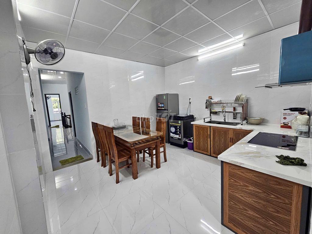 CHO THUÊ NHÀ ĐẸP 4 PHÒNG NGỦ FULL NỘI THẤT KHU VỰC VĨNH HÒA GIÁ 17 