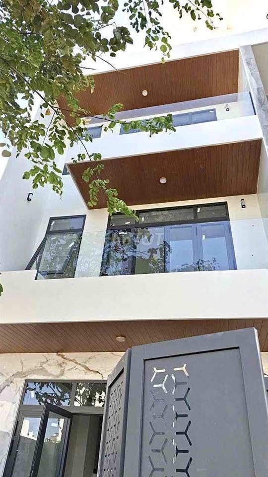CHO THUÊ NHÀ MỚI 3,5 TẦNG 6 PHÒNG NGỦ KĐT PHƯỚC LONG GIÁ