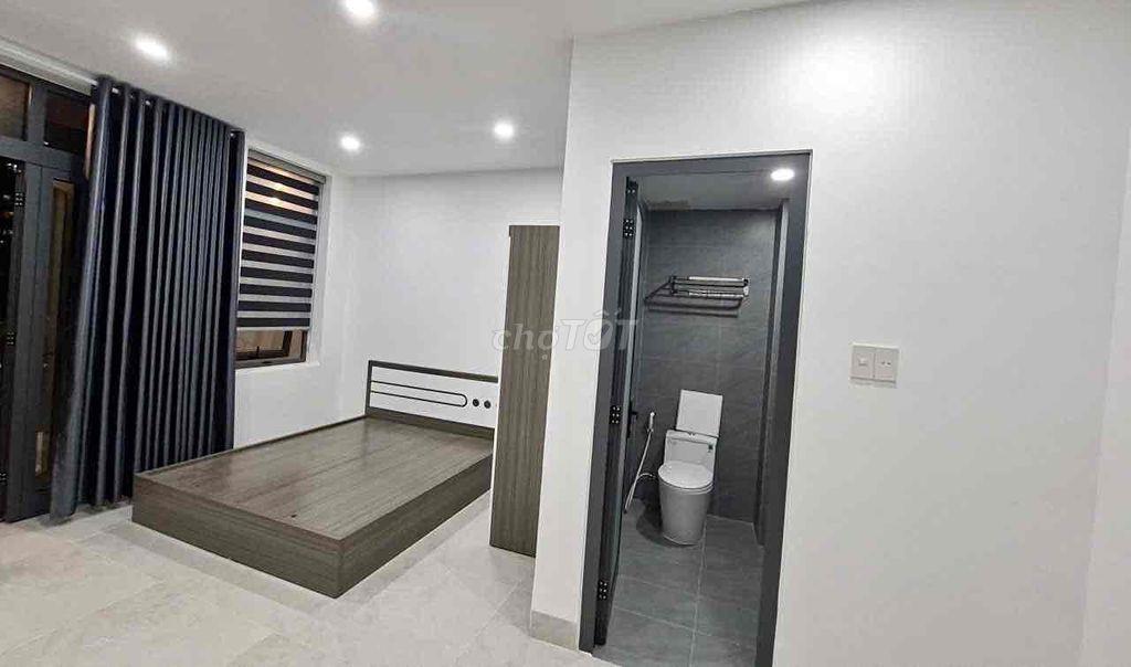 CHO THUÊ NHÀ MỚI 3,5 TẦNG 6 PHÒNG NGỦ KĐT PHƯỚC LONG GIÁ
