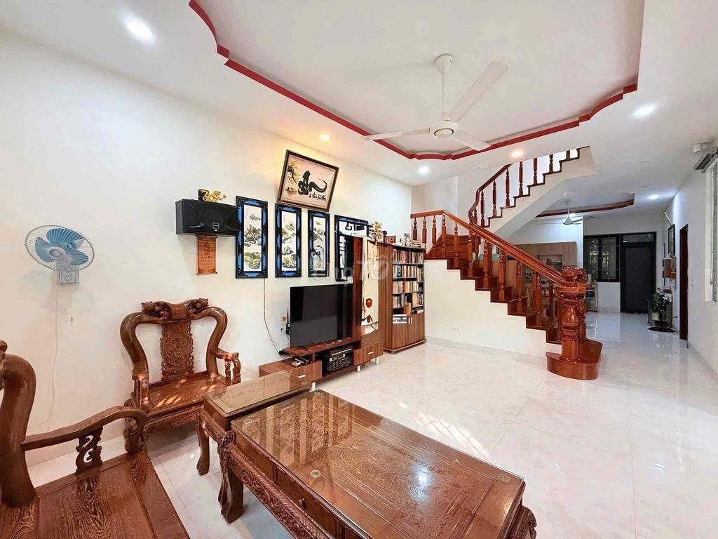 CHO THUÊ NHÀ SÂN VƯỜN 4 PHÒNG NGỦ NAM NHA TRANG GIÁ