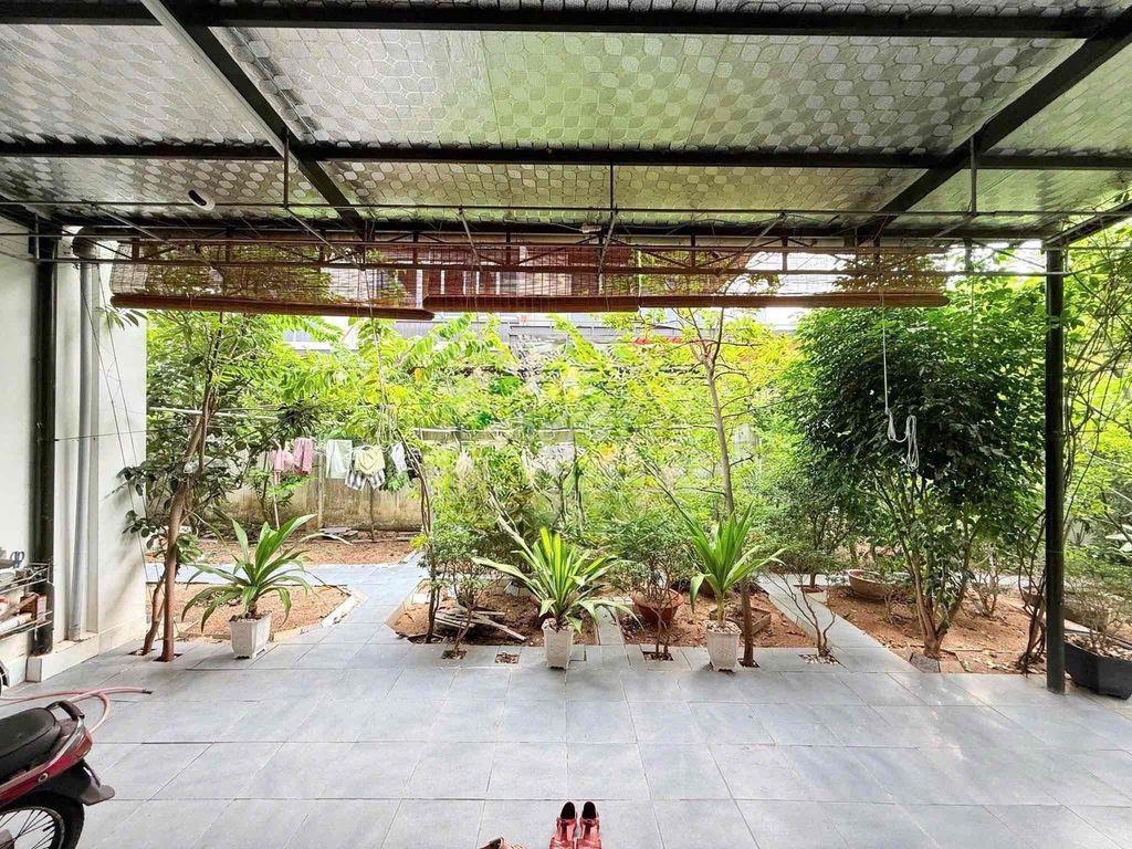 CHO THUÊ NHÀ SÂN VƯỜN 4 PHÒNG NGỦ NAM NHA TRANG GIÁ