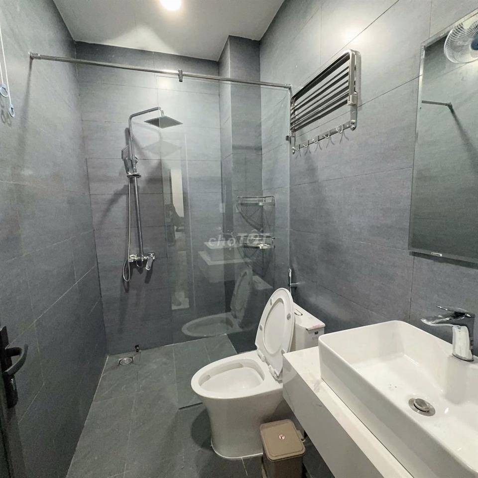 CHO THUÊ CĂN HỘ 2 PHÒNG NGỦ MỚI 100% PHƯỚC LONG GIÁ 18,5 TRIỆU/ THÁNG