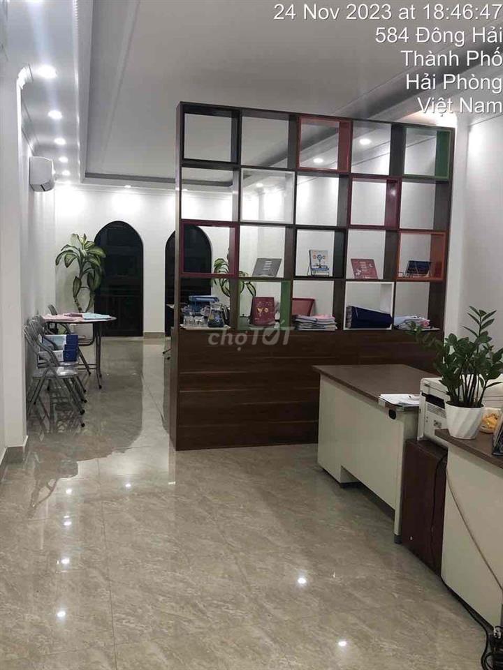 Cho thuê nhà 3 tầng