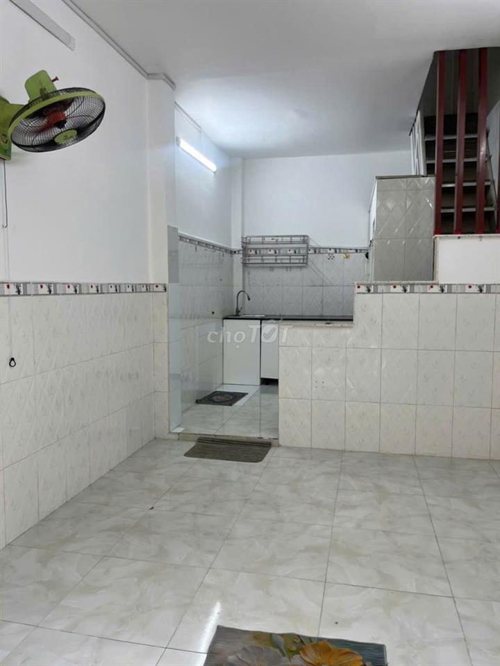Cho thuê nhà nhỏ 20m2 hẻm Tân Hòa Đông, Bình Tân