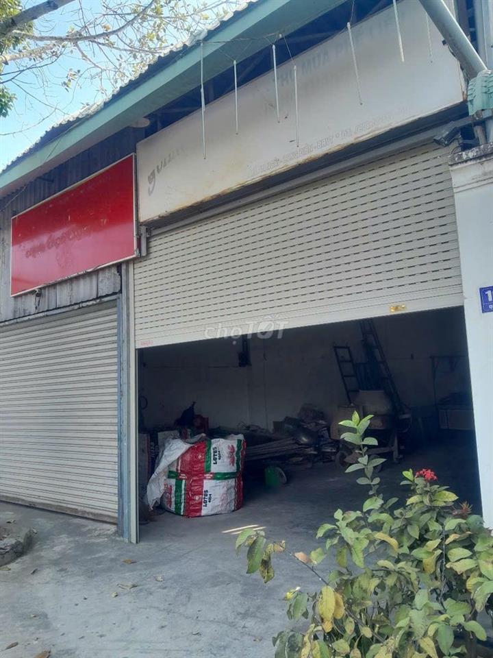 Cho thuê nhà MT QL55 trung tâm TT Long Điền để bán đồ chay